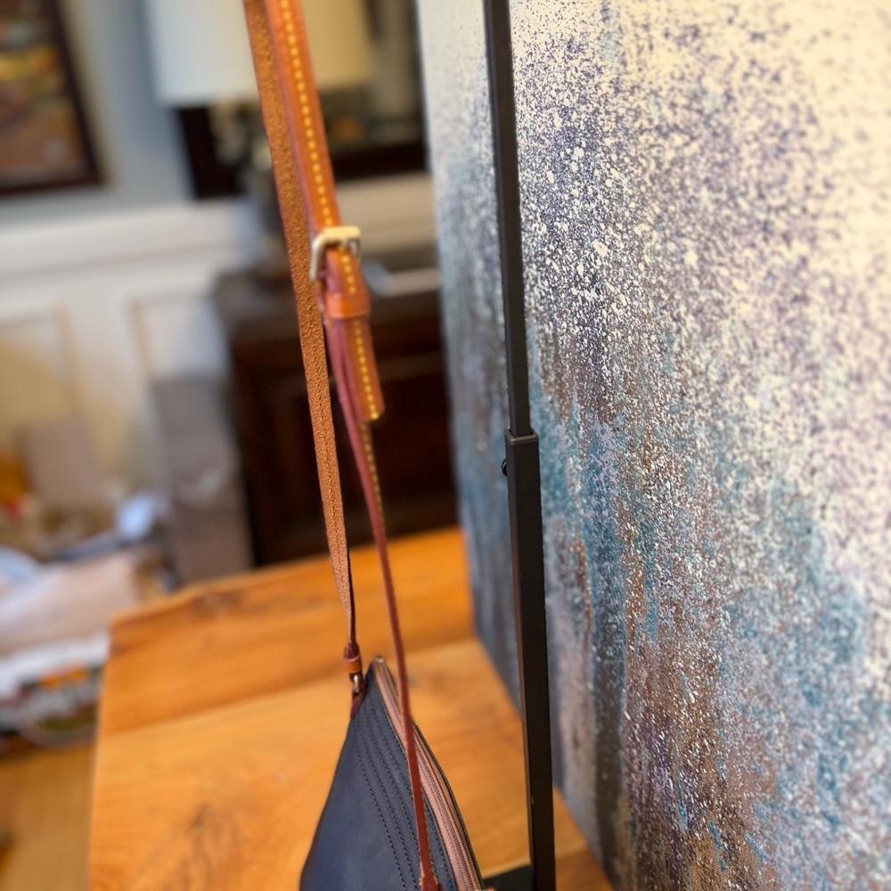 Dooney & Bourke Nylon North South Triple Zip Crossbody (EUC) - Picture 13 of 13